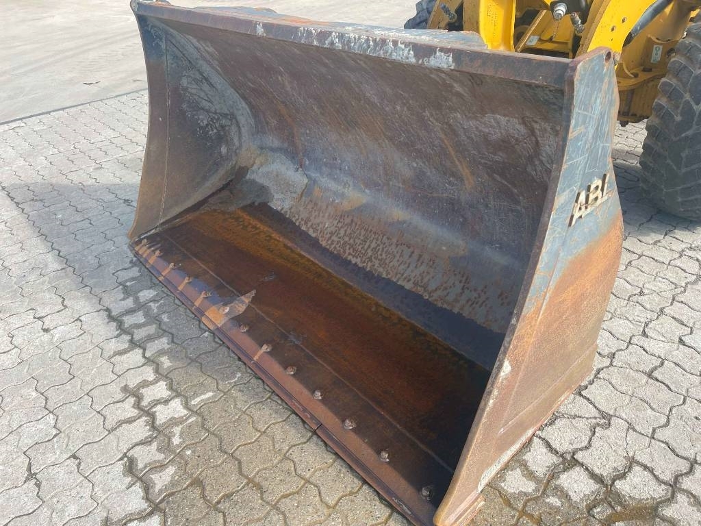 CAT 906M – bilde 6
