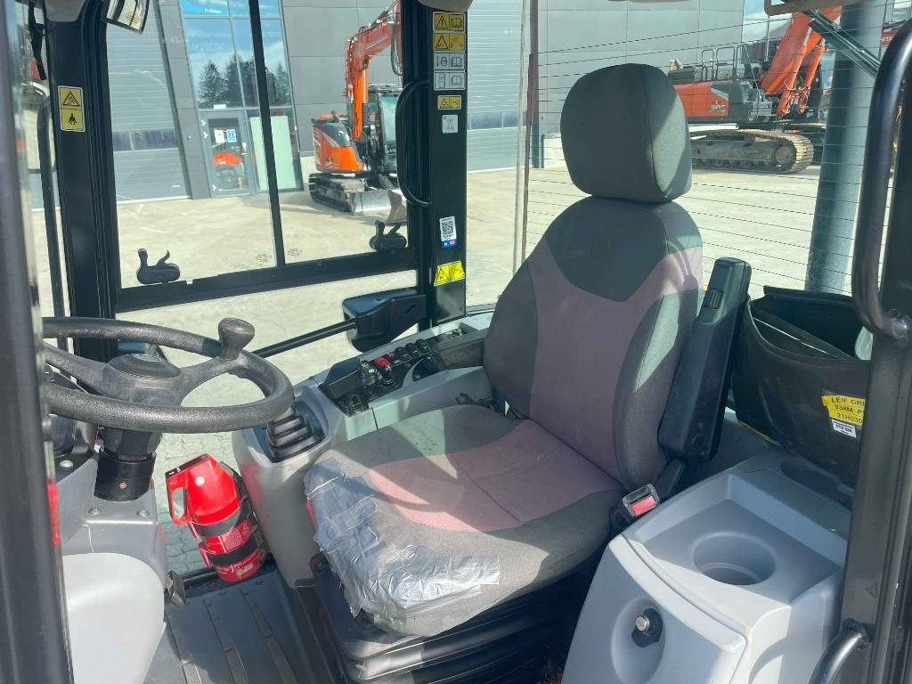 CAT 906M – bilde 10