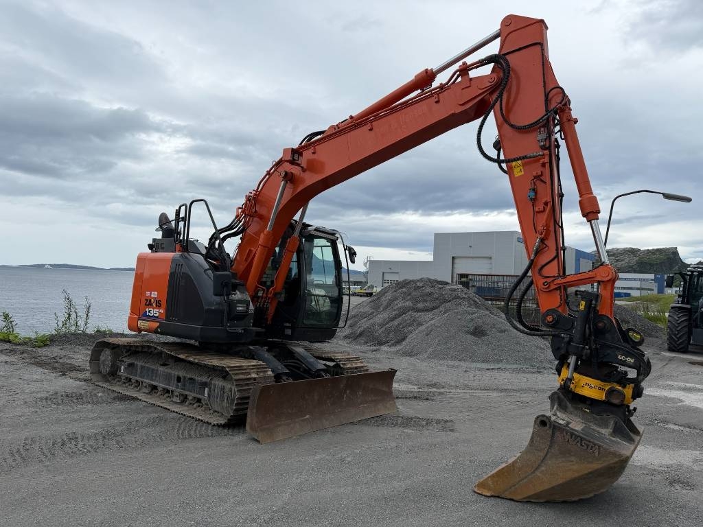 Hitachi ZX135US-6 – bilde 2 av 13