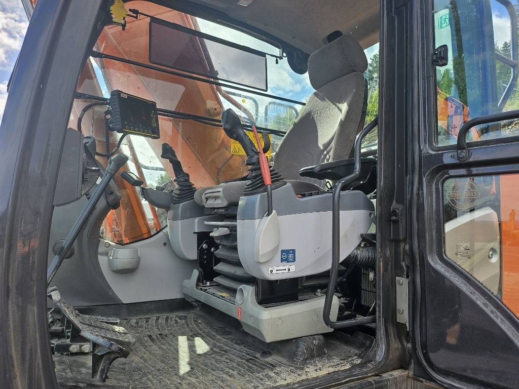 Hitachi ZX 210 LC-6 – bilde 8 av 8