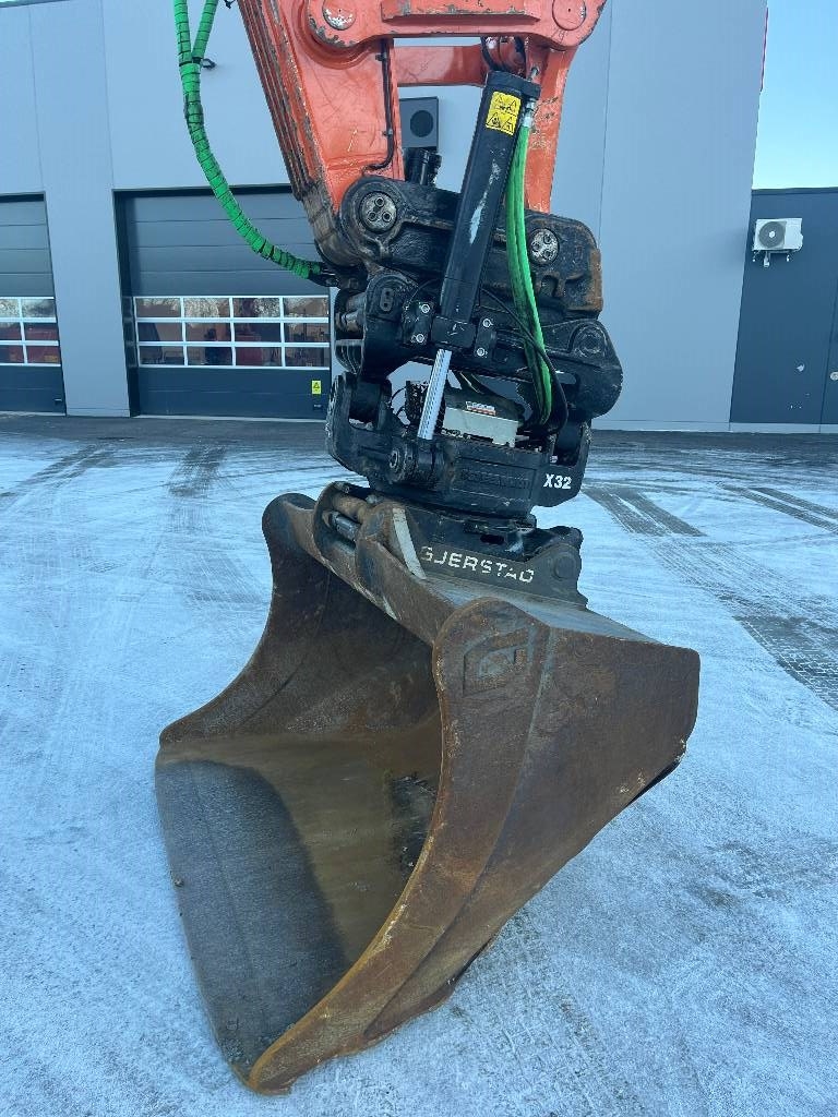 Hitachi ZX 300 LC-6 – bilde 5