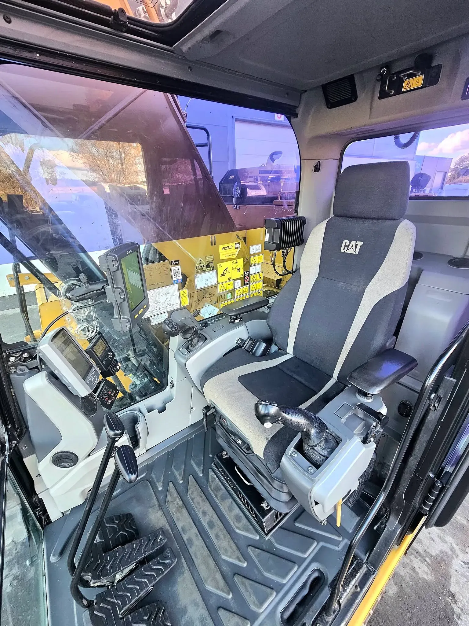 CAT 325FLCR – bilde 50 av 63