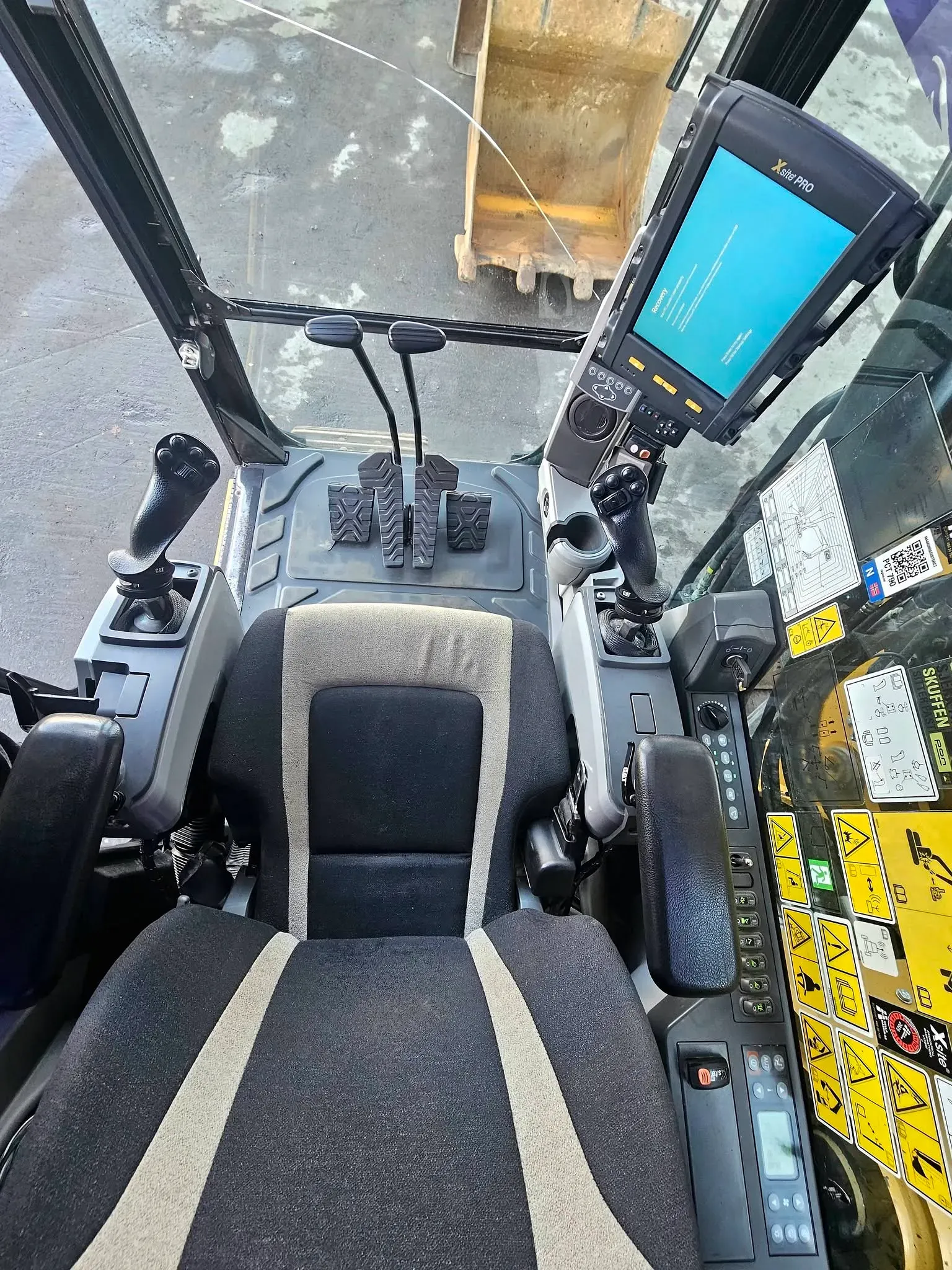 CAT 325FLCR – bilde 51 av 63