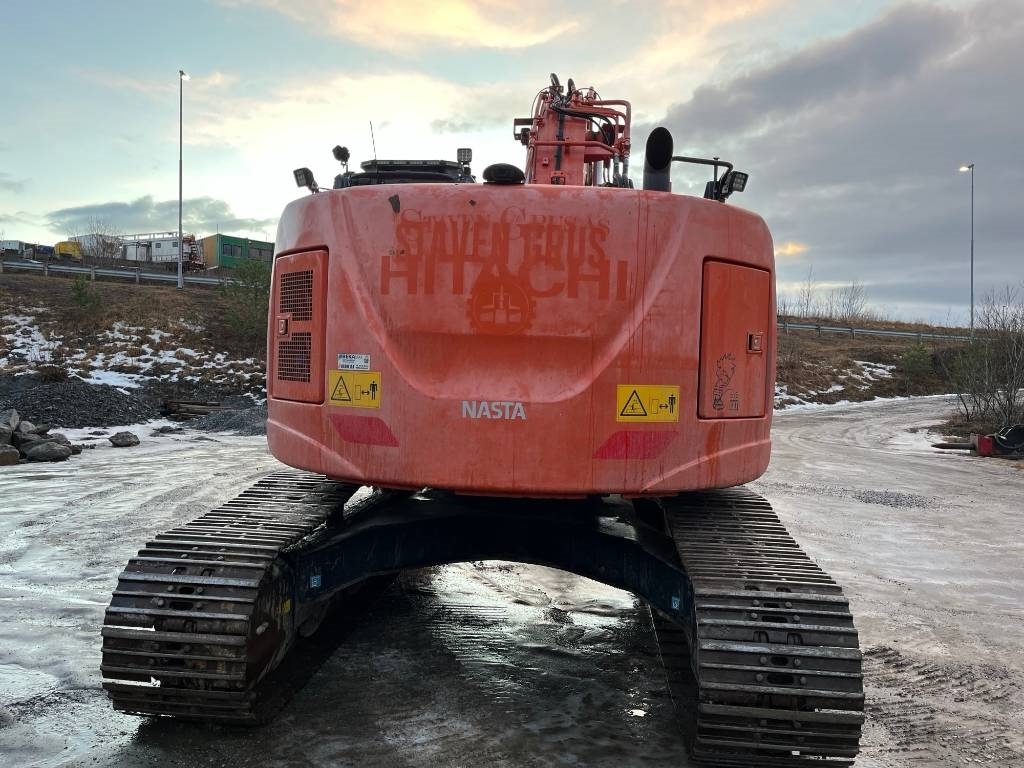 Hitachi ZX 225 US LC-6 – bilde 3