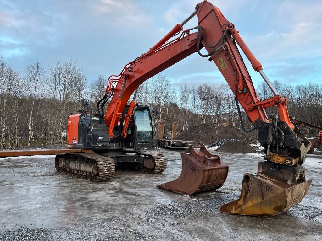 Hitachi ZX 225 US LC-6 – bilde 5